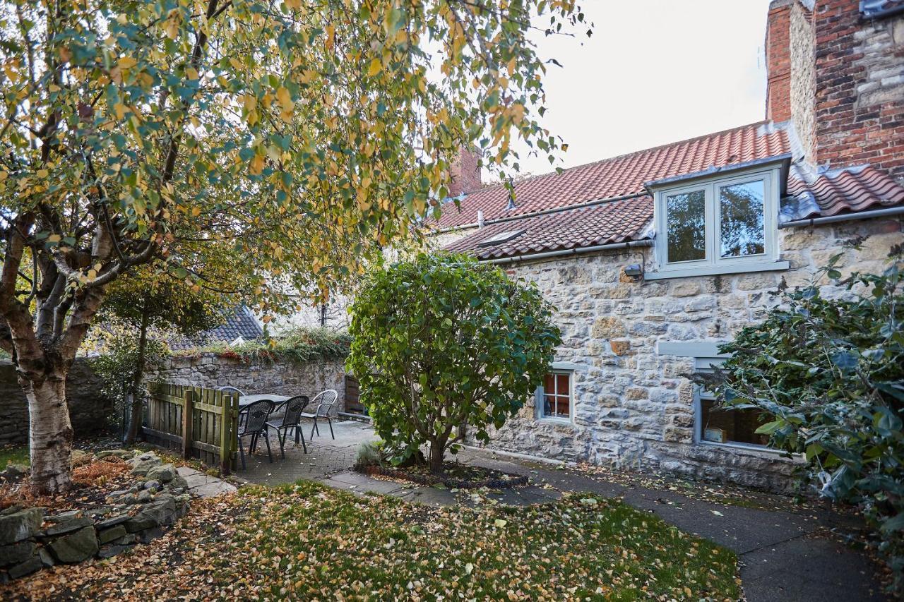 Host & Stay - Hall Garth Pickering Exterior photo
